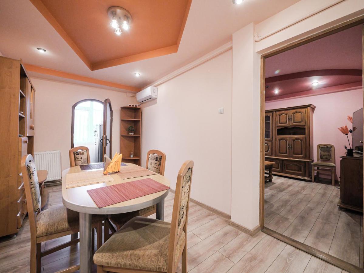 Luxury Ultracentral Curtea de Argeş Εξωτερικό φωτογραφία