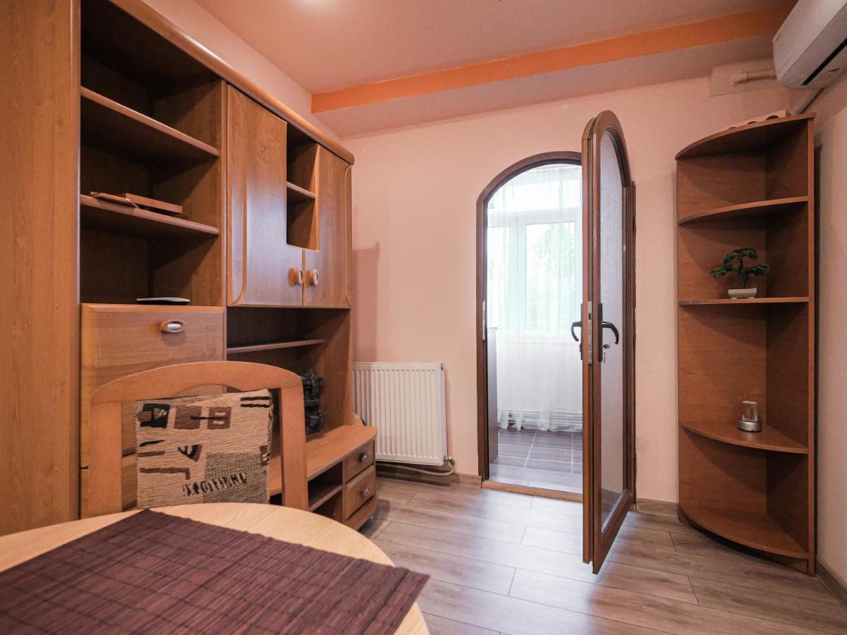Luxury Ultracentral Curtea de Argeş Εξωτερικό φωτογραφία
